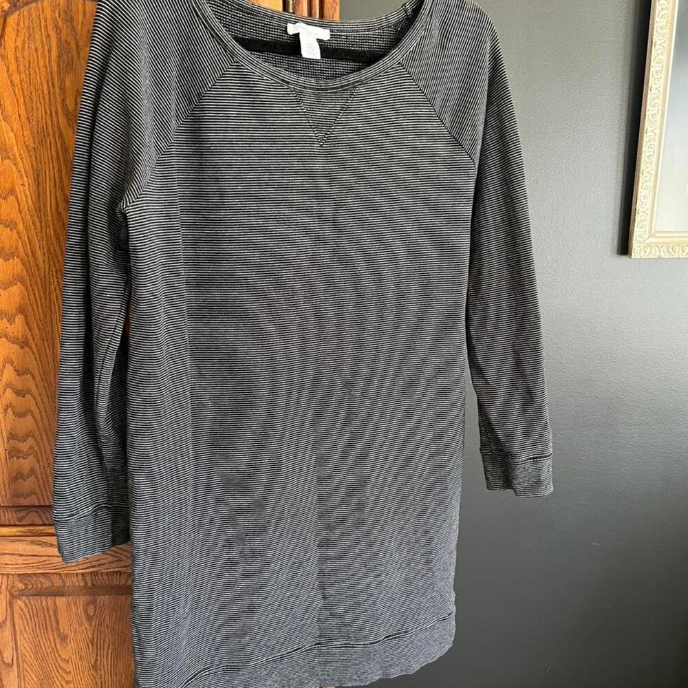 Super comfy striped tee dress size m black and white